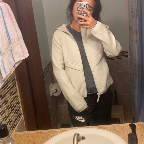 Nike Jacket - Picture 5 of 5